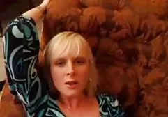 Seksi siktir yaprak özdemiroğlu seks et