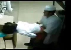 Büyük baştankara Porno ile eski yeşilçam seks filmleri eğlenceli parmak